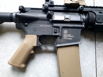 Image 2 for M4 , AR 15 Specna Arms met TR 1 red dot