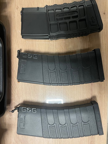 Bild 2 für CM16 (type M4) + accessoires + valise de transport