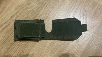 Imagen 3 de Mini radio pouch met plaats voor 3 shotgun shells olive drab