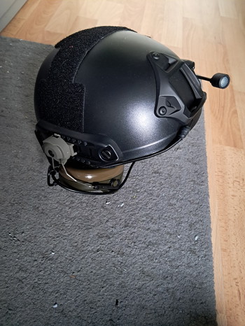 Imagen 3 de Helm met gehoorbescherming + communicatieset en lampje
