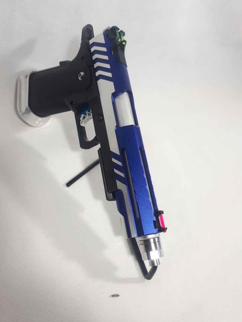 Afbeelding 1 van Zie YT filmpje.. Custom Tokyo Marui HI-CAPA 5.1 GBB Pistol - Blauw/Zilver