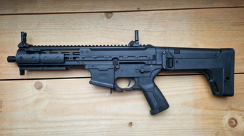 Bild 2 für TKA - DE M917G UTR45 SMG Airsoft Replica met magazijnen.
