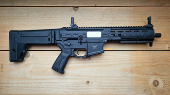 Bild 3 für TKA - DE M917G UTR45 SMG Airsoft Replica met magazijnen.