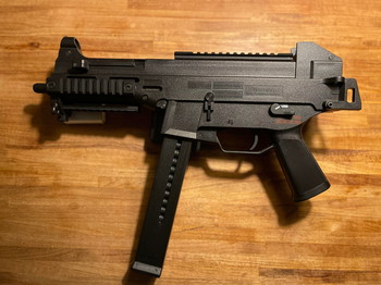 Image 3 for Natuurlijk is dit geen G36, maar de über stoere badboy UMP van Hk