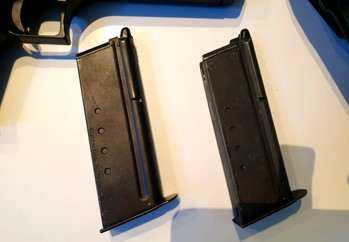 Image 3 for DEsert eagle Tokyo marui met 2 mags en holster