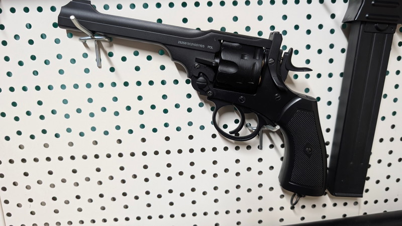 Imagen 1 de Well Webley MKIV WWII revolver CO2