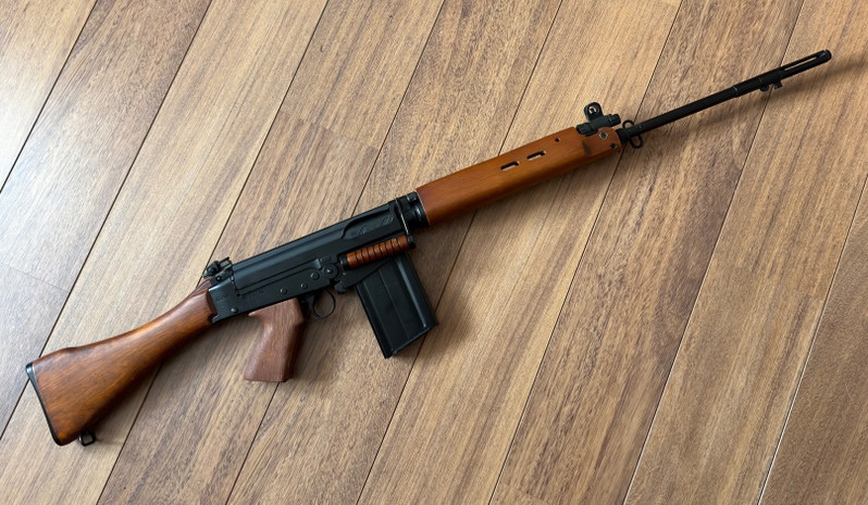Bild 1 für FN FAL Hout