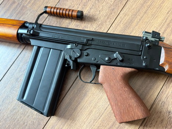 Bild 2 für FN FAL Hout