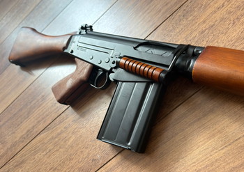 Bild 3 für FN FAL Hout