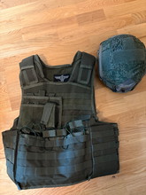 Imagen para Vest & helmet