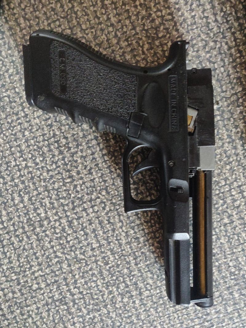 Bild 1 für Glock 18 CYMA