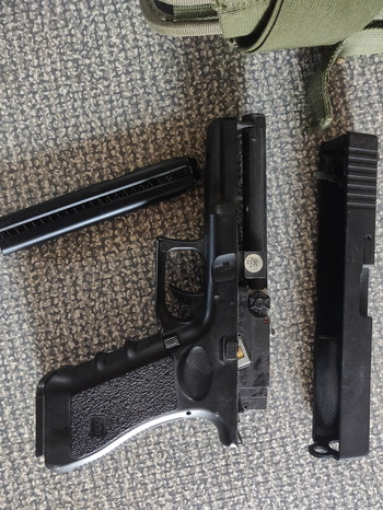 Bild 2 für Glock 18 CYMA