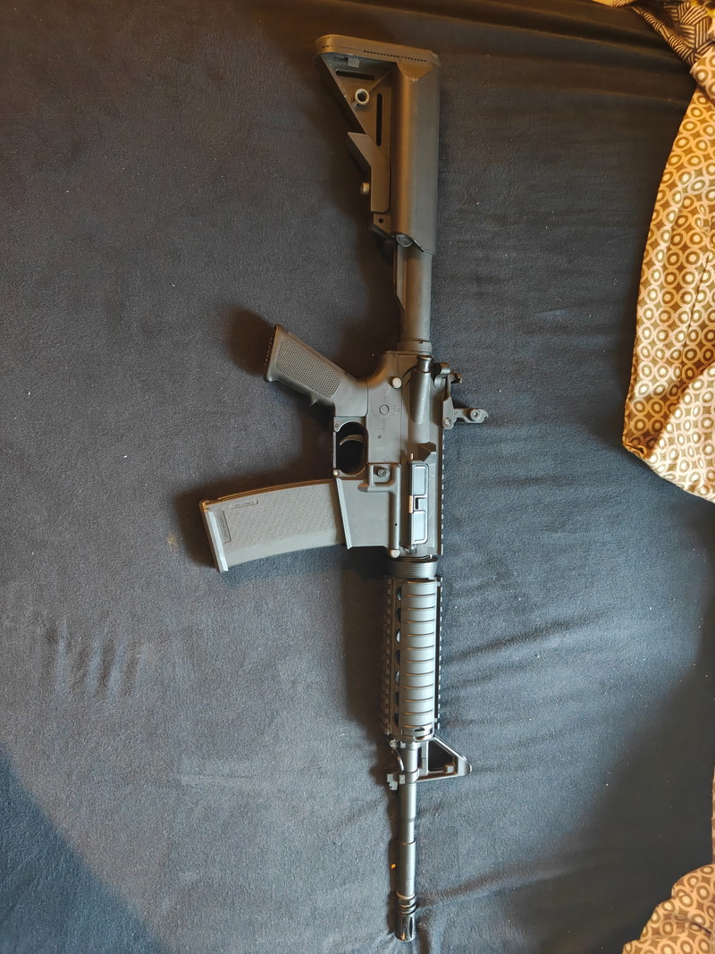 Image 1 for Airsoft gun met 2 magazijnen