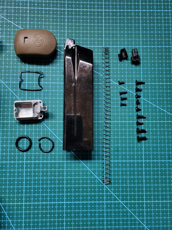 Afbeelding 4 van FNX 45 Set + Kapotte FNX 45 voor onderdelen