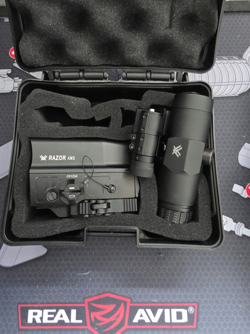 Image 1 pour Repro uh-1 red dot met magnifier