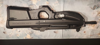 Imagen 2 de Cybergun F2000 AEG