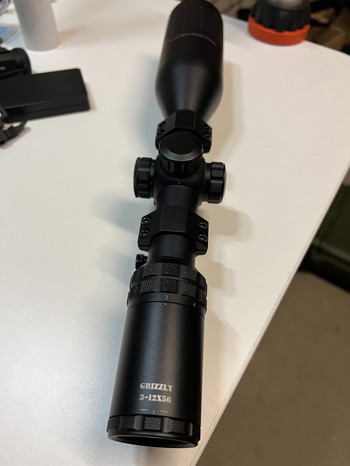 Imagen 2 de Vector Optics Grizzly 3-12x56