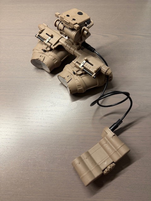 Image 1 pour DUMMY Night Vision Goggles met battery pack nachtkijker