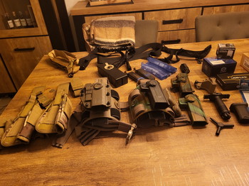 Bild 8 für airsoft geweren en Gear enz ook  apart te koop