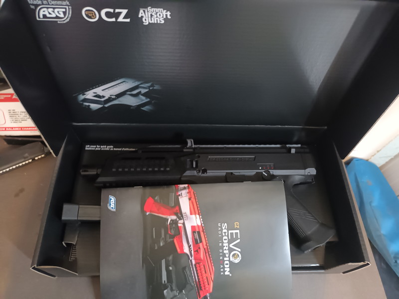 Afbeelding 1 van GLOEDNIEUWE scorpion evo3a1