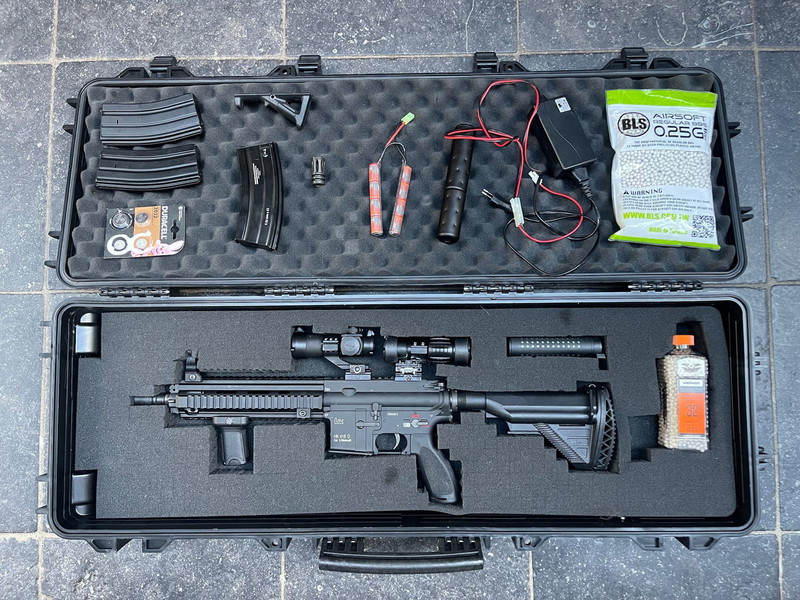 Bild 1 für Umarex HK416 CQB v2 AEG(upgraded) + G&G rbg dot + Nuprol wapenkoffer