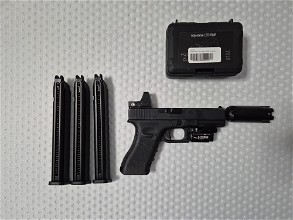 Image pour WE17 Glock Gen 4 + accessoires
