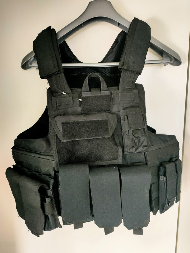 Imagen 1 de Zwarte plate carrier met pouches