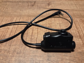 Image 5 pour Earmor + PTT + Baofeng communicatie set met verschillende helmet mounts en accessoires