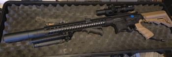 Afbeelding 2 van Seekins Precision volledig custom DMR met custom demper en real steel bipod en scope