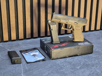 Image 4 pour E&C Glock 19 | GBB | 2 magazines | Upgraded