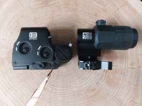 Afbeelding van Eotech 558 red dot and G33 magnifier replica