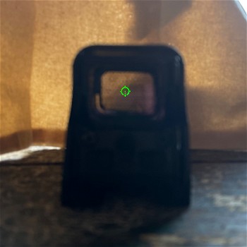 Afbeelding 4 van Clone EOtech reddot met killflash, AA-batterij