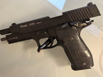 Bild 2 für Sig Sauer Cybergun P226 X-Five Vollmetall 4,5mm CO2 BB