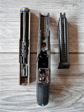 Image 4 for Cerakote bronze Glock 17 van WE