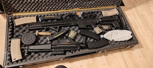 Afbeelding van Tokyo Marui mp5 & krytac lvoa s + accessoires