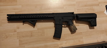 Afbeelding 3 van Tokyo Marui mp5 & krytac lvoa s + accessoires