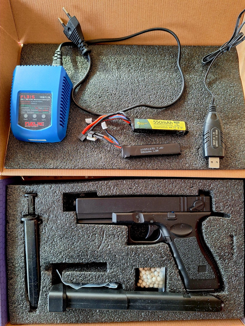 Zdjęcie 1 – CM.030S CYMA AEP Pistole CM 030 ( Glock 18C ) Gen.3