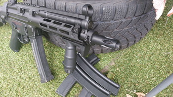Bild 3 für Cyma Platinum Cm.041H + 5 mid cap mags