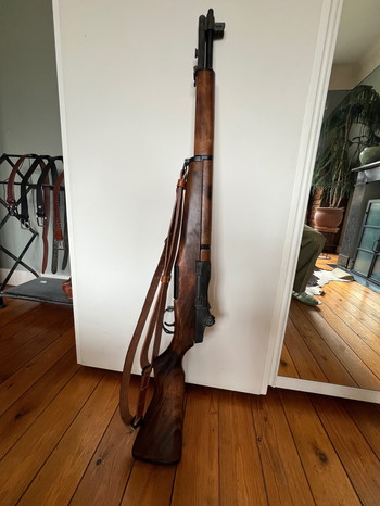 Image 4 for Weathered ICS M1 Garand met leren sling, M1911