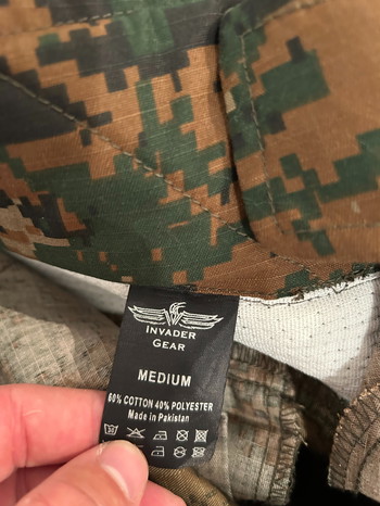 Bild 2 für Vends ensemble (Shirt + Pantalon) Marpat INVADER GEAR en taille M