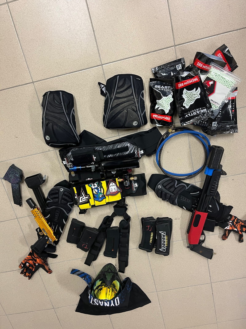 Image 1 for Alles moet 1x weg