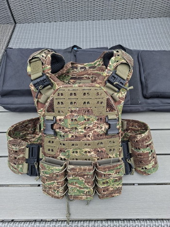 Bild 3 für G&G ARP 556 V2, perun mosfet, Maxx trigger, barrel, rubber en nub, mags, gunbag, reddot, titan 3000mah, extra m4 stock, silencer met ingebouwde acetech brighter c, novristch plate carrier met m4 pouches
