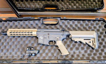 Imagen 2 de Specna Arms EDGE M4 (RRA Licensed) / Alleen Dry-fire + 6 Mags Inclusief stevige koffer (hard case)