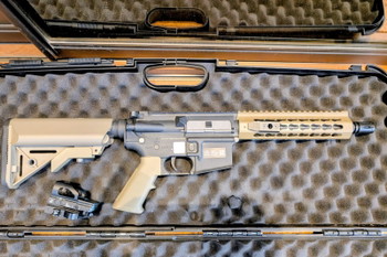 Imagen 3 de Specna Arms EDGE M4 (RRA Licensed) / Alleen Dry-fire + 6 Mags Inclusief stevige koffer (hard case)