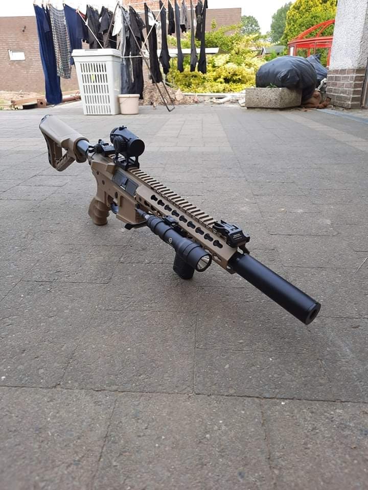 Bild 1 für G&G Combat Machine CM16 SRL M4 AEG Airsoften Rifle w/9
