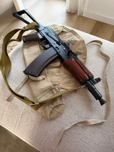 Image pour Nieuwstaat VFC AVS-74U (Krinkov) + Originele Sling + 5 Extra Mags.
