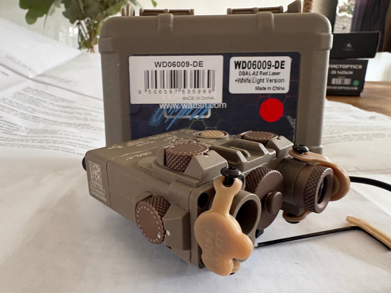 Imagen 1 de Tactical PEQ DBAL-A2 Red Laser and White Light