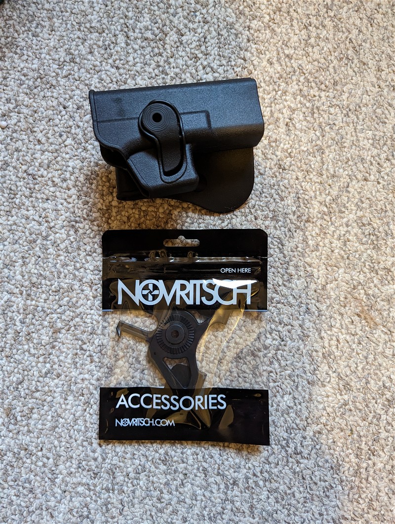 Afbeelding 1 van Glock holster+ molle mount