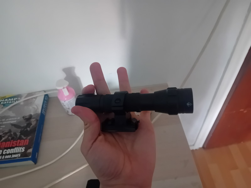 Bild 1 für NVG-10 w/ Mount and IR flashlight w/ Mount as well