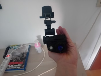 Bild 2 für NVG-10 w/ Mount and IR flashlight w/ Mount as well
